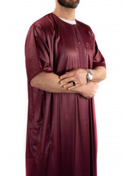 Atlas Qamis Bordeaux in...