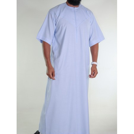 Qamis emiratíes de lino azul claro de manga corta