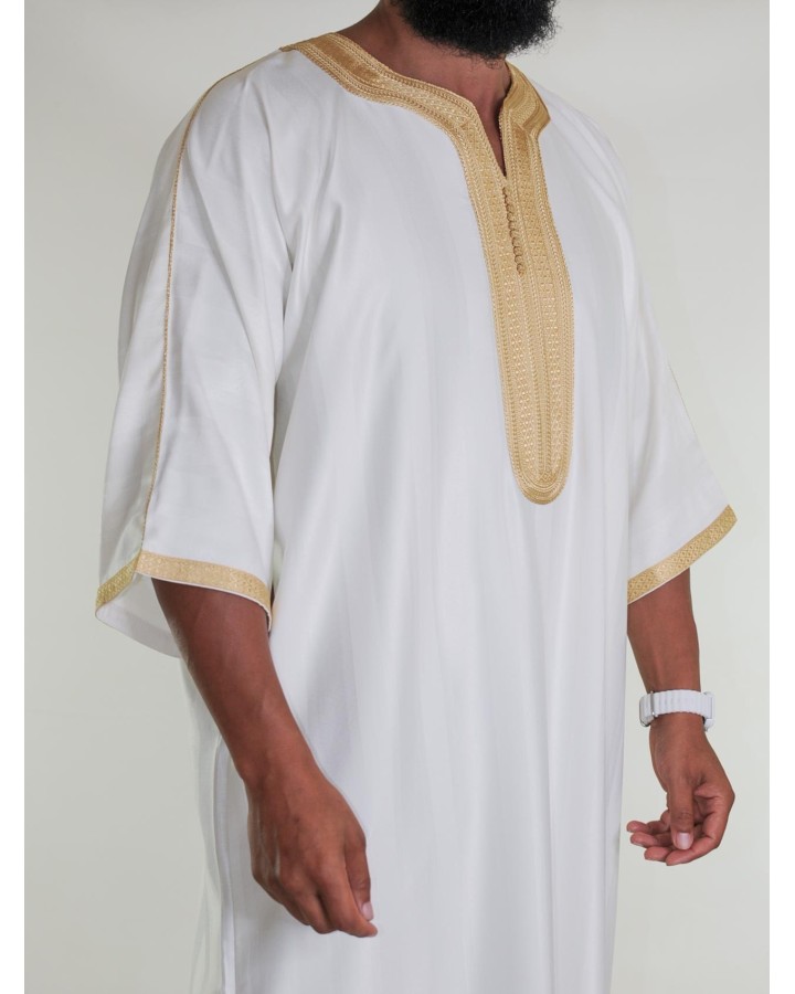 Marokkanische Gandoura Off-White / Goldene Stickerei