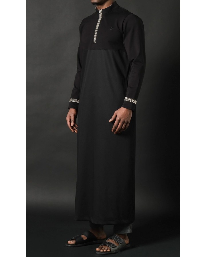 Eminence Long Qamis - Negro con bordado dorado - Qabail