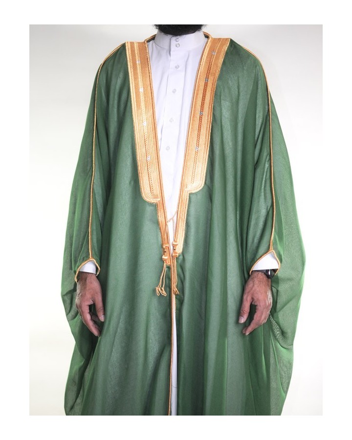 Saudi bisht verde