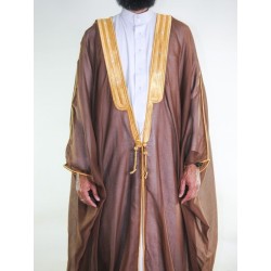 Brown Saudi bisht